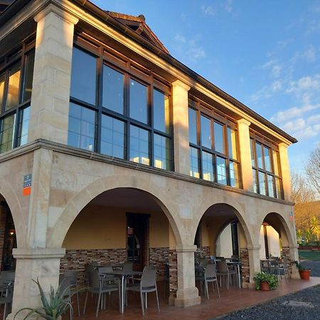 Hosteria Rio Negro Bárcena de Cicero Exteriér fotografie